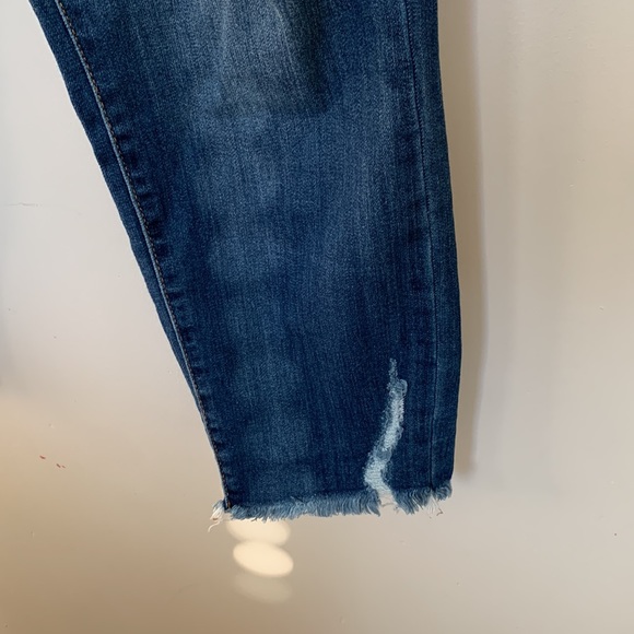 Indigo Rein distressed jeans - Picture 3 of 5